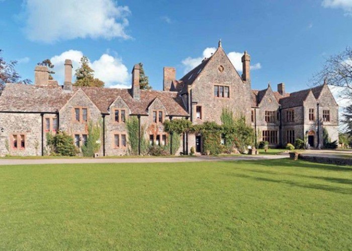 24. Stately Home/Manor