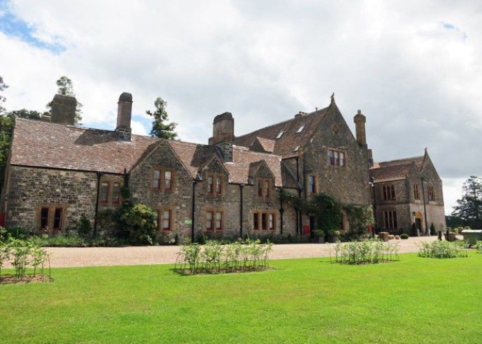 29. House / Cottage