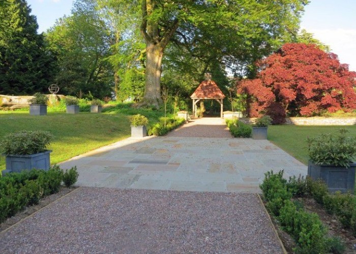 32. Gardens