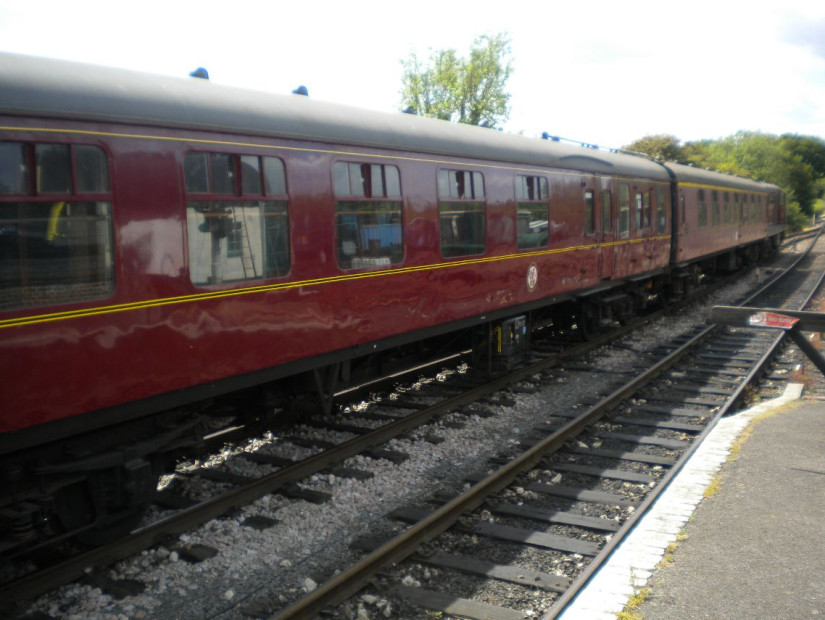 LON6833