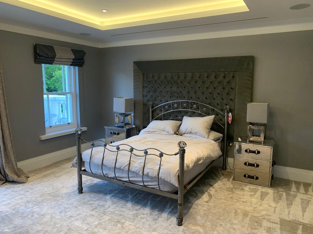 Large White Rendered Home For Filming